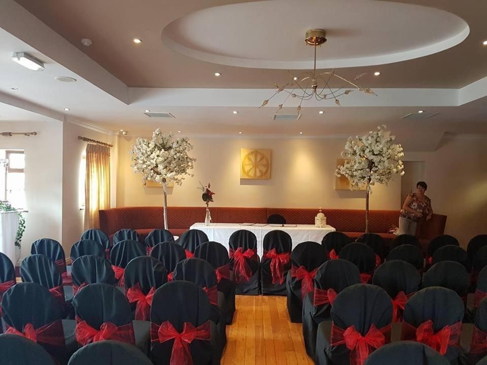 Hannon'S Hotel รอสส์คอมมัน ภายนอก รูปภาพ
