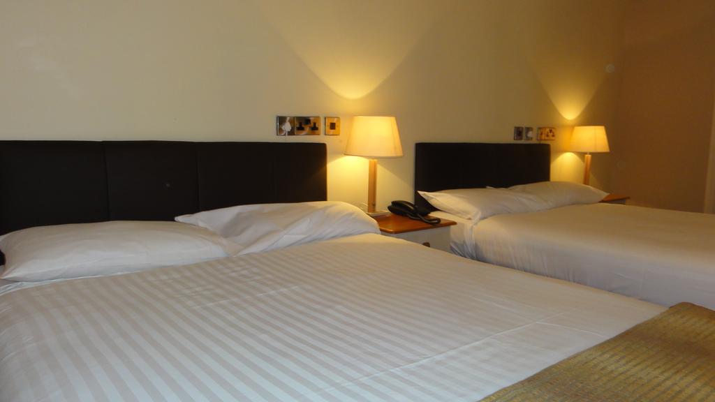 Hannon'S Hotel รอสส์คอมมัน ห้อง รูปภาพ