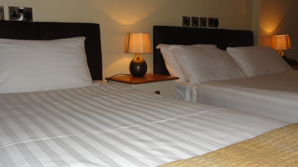 Hannon'S Hotel รอสส์คอมมัน ห้อง รูปภาพ